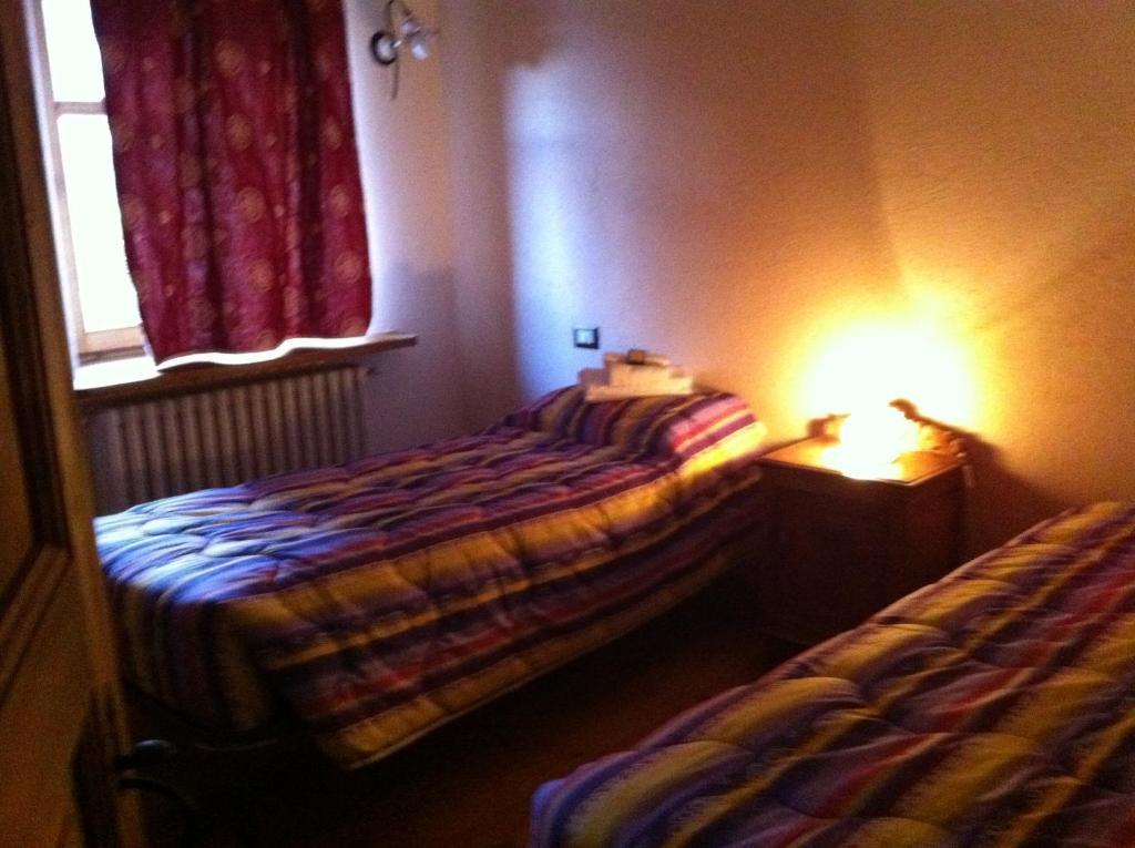 La Placette - Albergo Diffuso E Trattoria Usseaux Zimmer foto